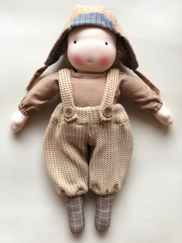 GUSTAV DOLL LARGE I winter