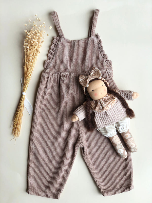 ILA doll medium