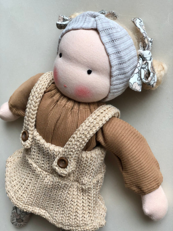 DEVA DOLL MEDIUM I winter