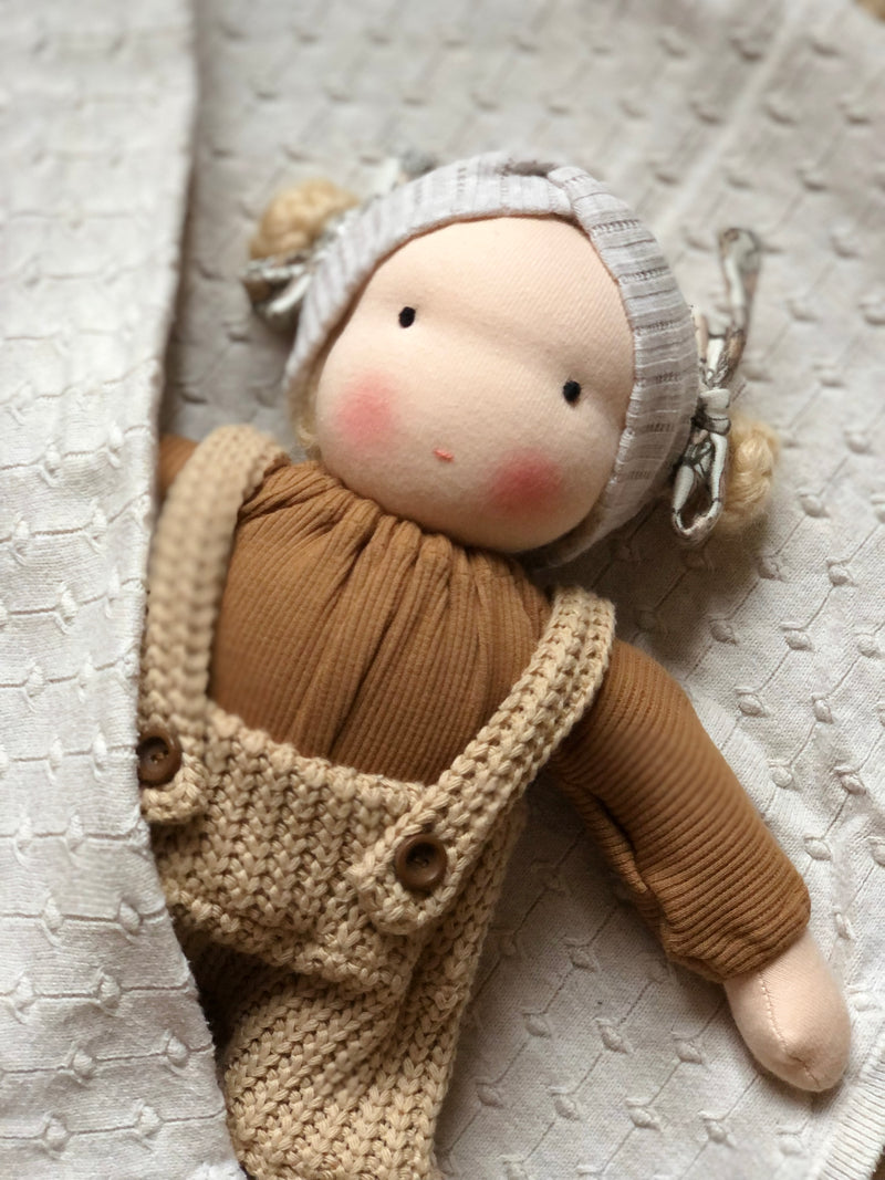 DEVA DOLL MEDIUM I winter