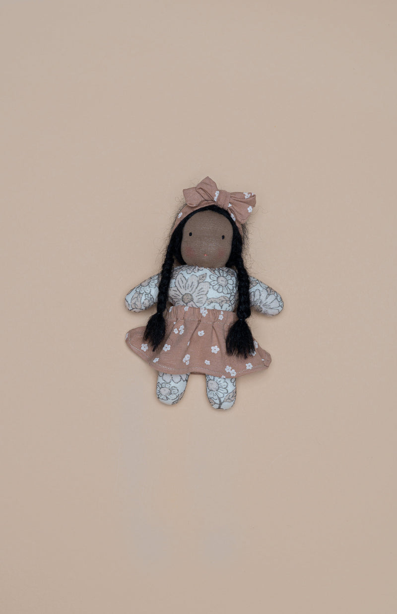 ZURI doll mini